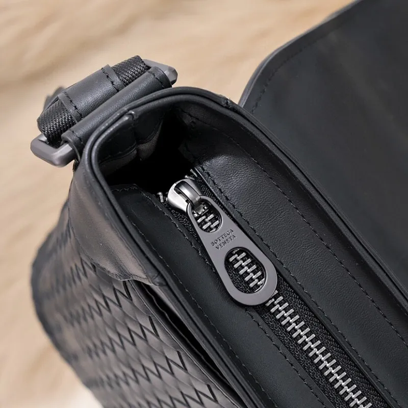 All categories 💚 Top version men’s bags 💚 BV 2024 new BV crossbody bag